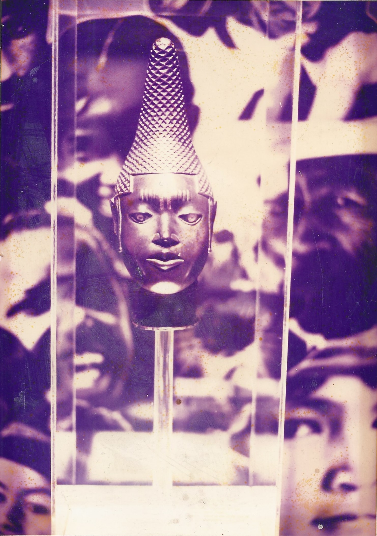 Benin Bronze returned to Nigeria