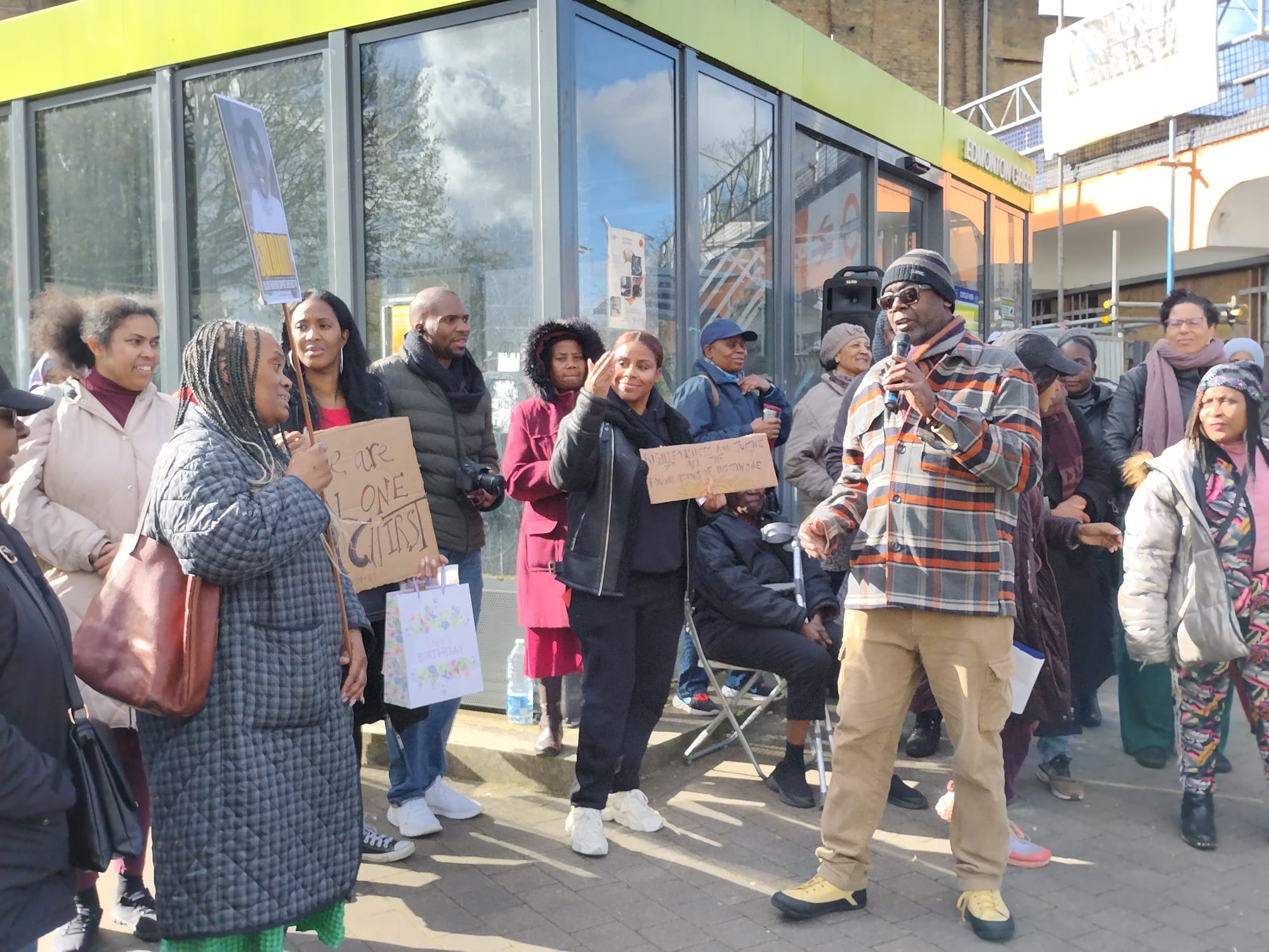 Enfield stands with Diane Abbott rally