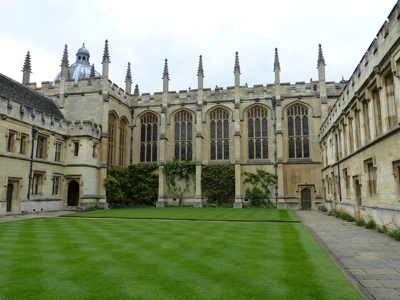 Oxford University launches access programme for students of Caribbean descent